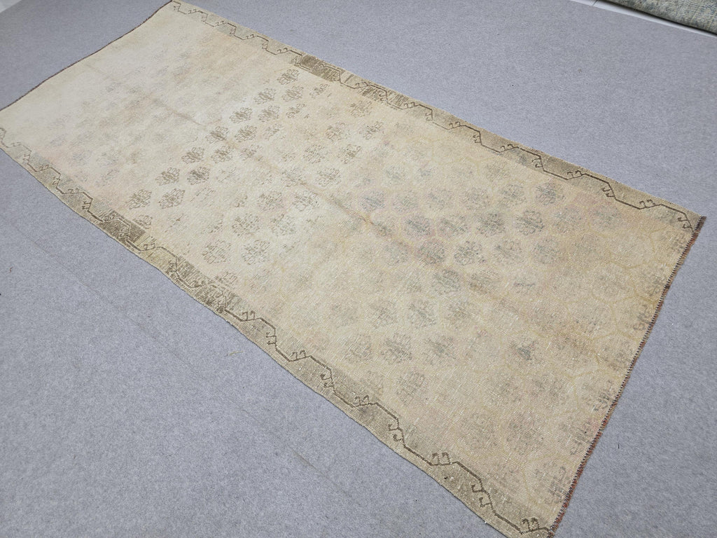 Vintage Rug 4x10, Neutral Wide Runner, Hand Knotted Wool Oushak Rug, Faded Wheat Beige Hallway Carpet, Muted Turkish Boho Gallery Rug