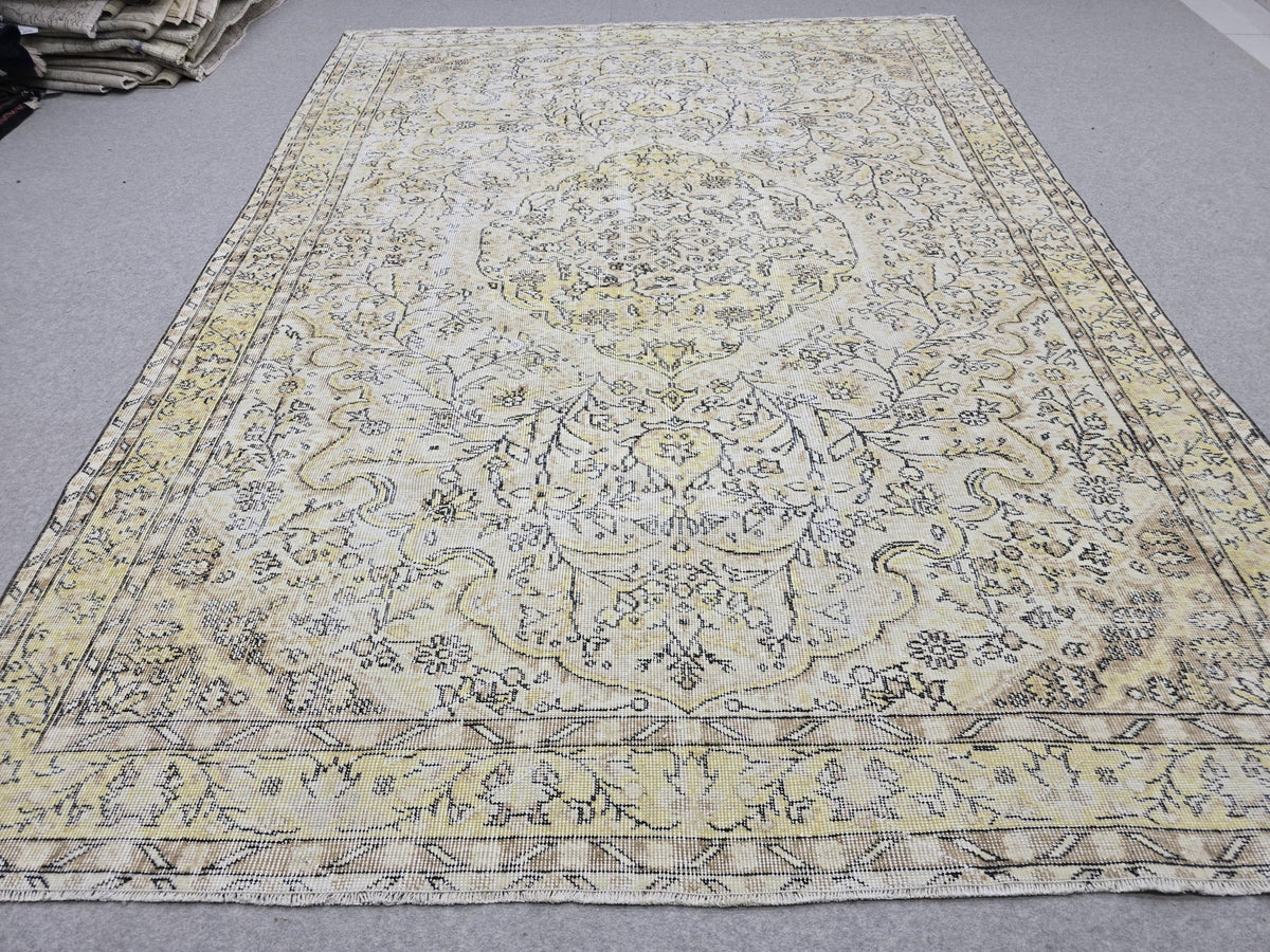 7x9 Neutral Vintage Turkish Oushak Rug for Bedroom/ High Quality Wool Area Rug