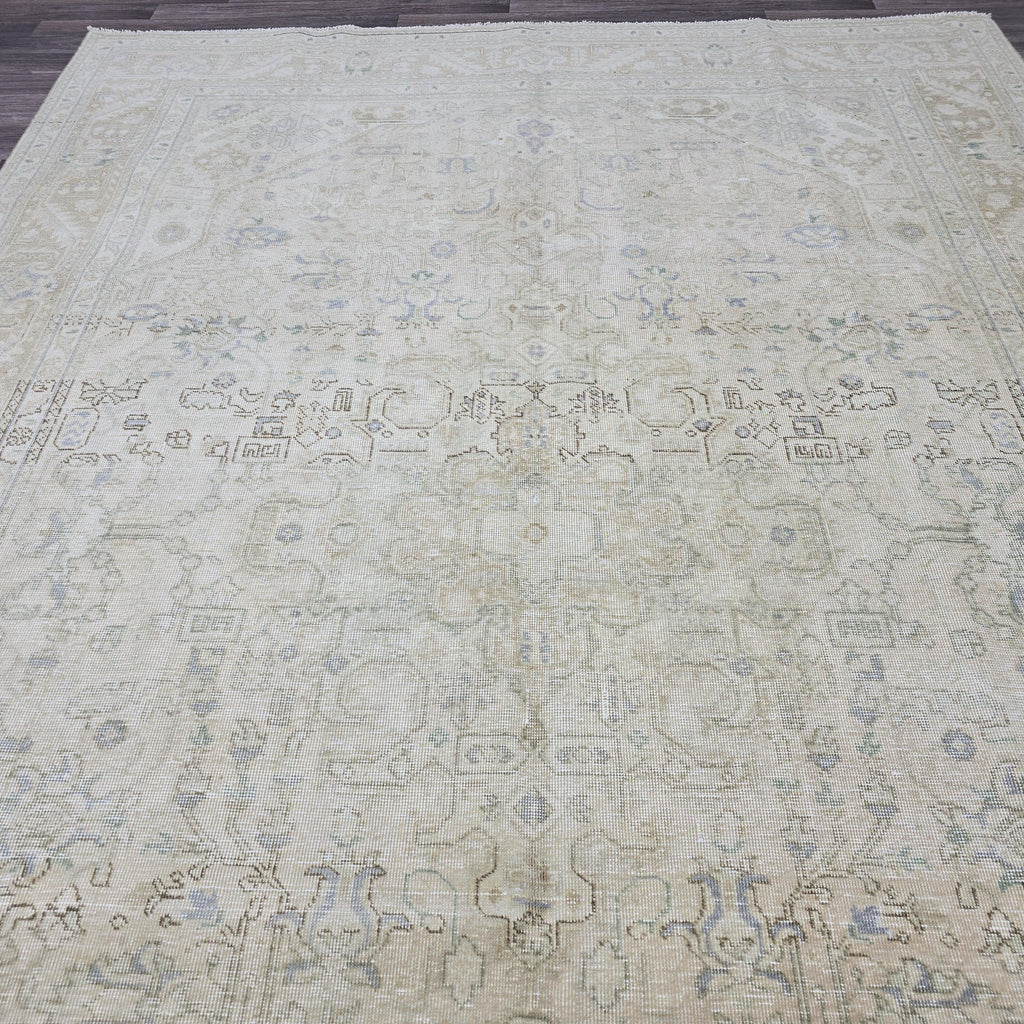 8x11 Vintage Oushak Rug: Neutral Anatolian Wool Carpet