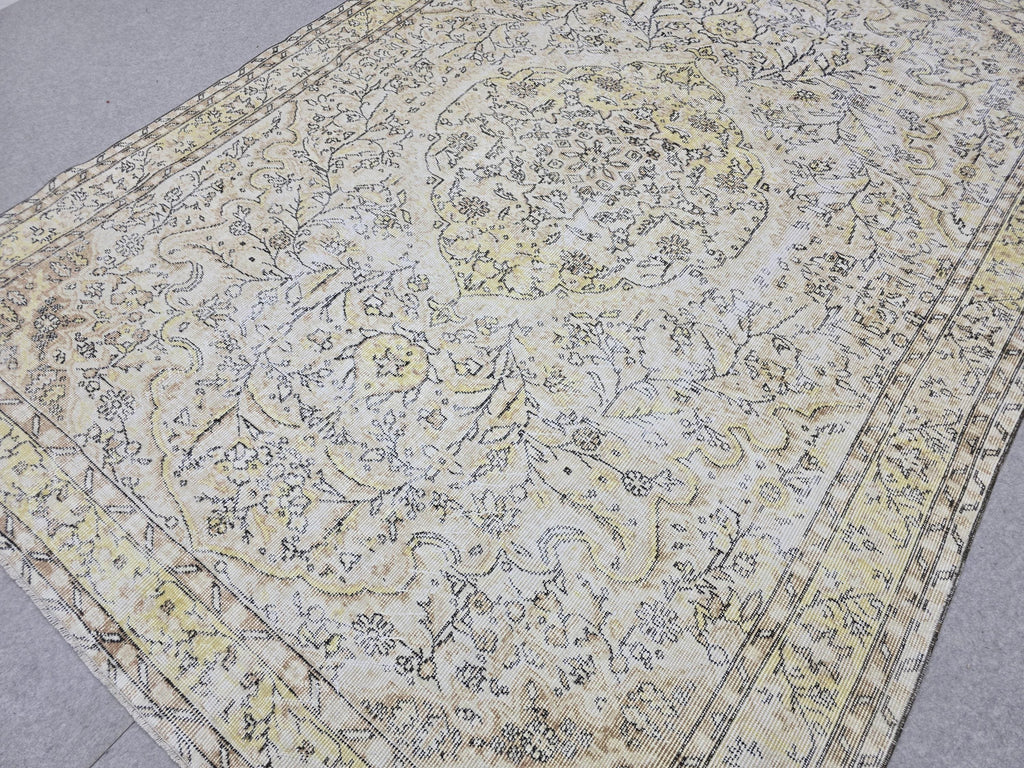 7x9 Neutral Vintage Turkish Oushak Rug for Bedroom/ High Quality Wool Area Rug
