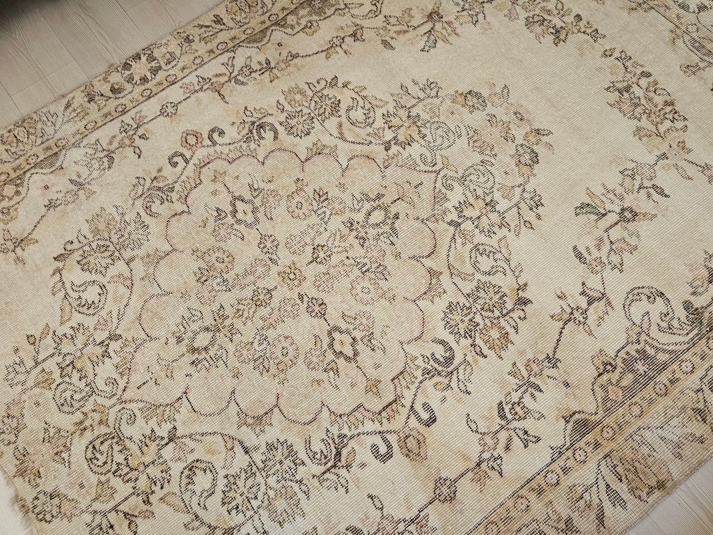 5.50x7.30 feet Neutral Vintage Turkish Rug