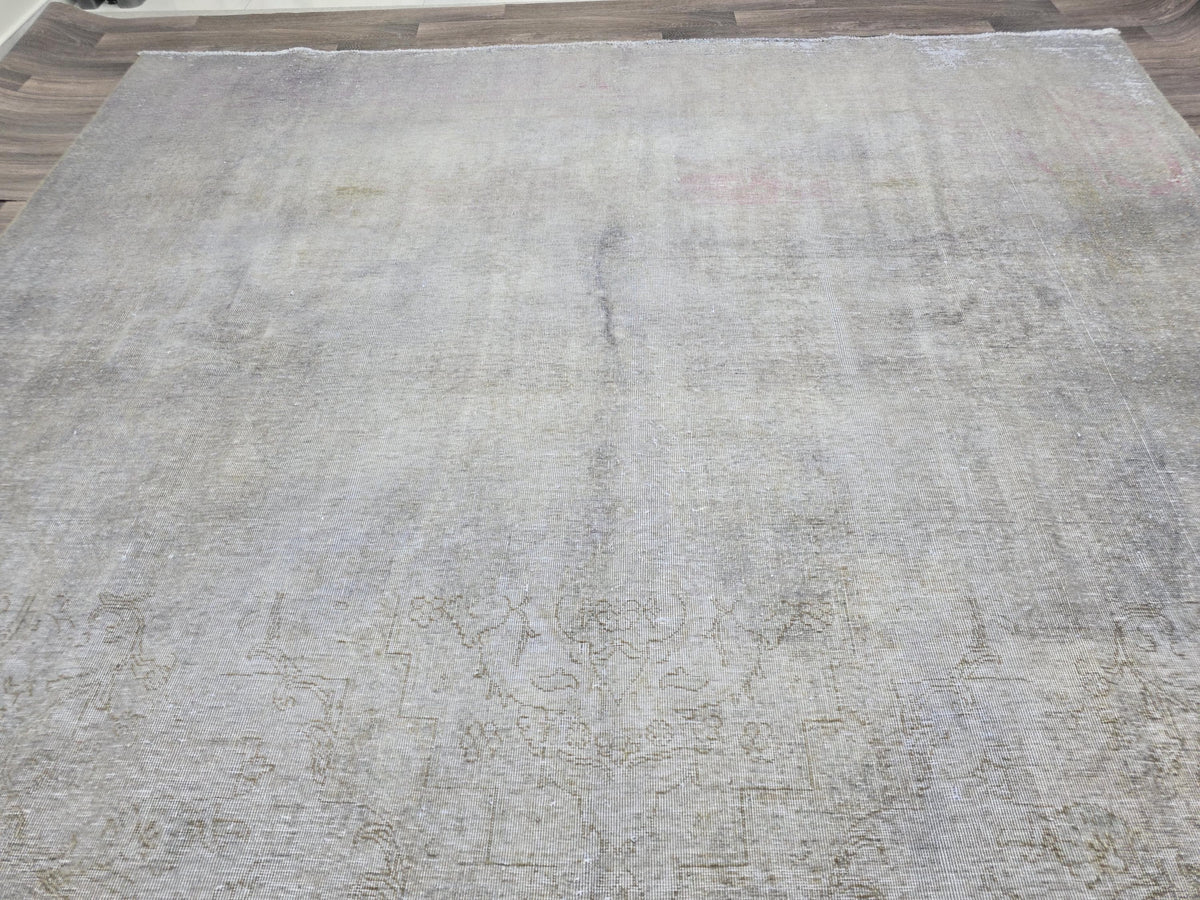 Vintage Handwoven Turkish Rug 9.5x12.5, Faded Neutral Wool Area Rug, Muted Beige Gray Large Rug, Distressed Antique Style Carpet
