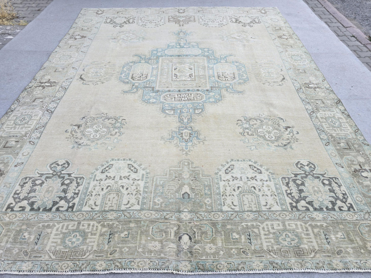 Neutral Oushak Rug: 9.65x12.45 ft Hand-Knotted Wool Turkish Rug