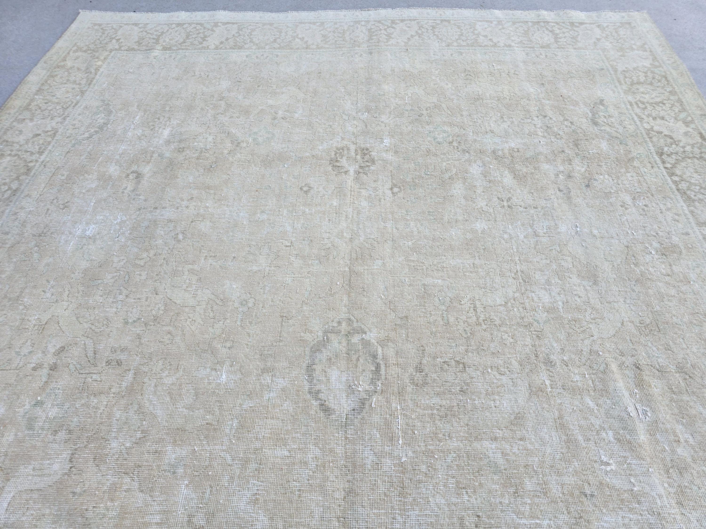9.5X13 Heriz Design Neutral Oversize Turkish Rug/ Large Vintage Carpet/ Hand Knotted Wool Oushak Rug/ Distressed Area Rug/ 9.5X12.8 feet
