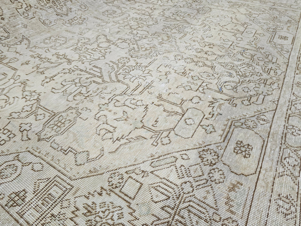 Vintage Anatolian Rug 9x12: A Timeless Treasure for Your Home