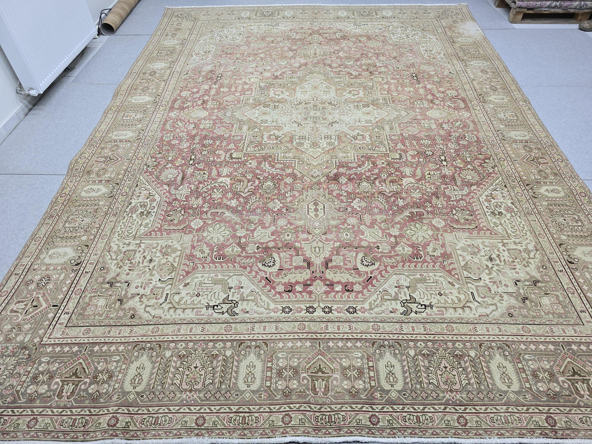 Vintage Hand-Knotted Wool Rug • Dusty Rose Medallion Turkish Carpet
