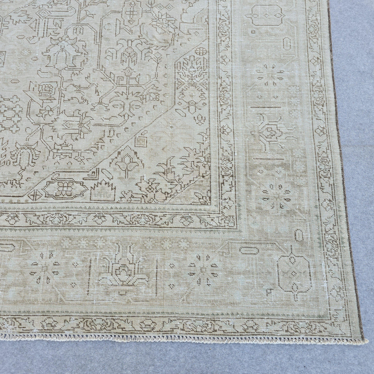 Oversized Oushak Rug: 10x13 Vintage Neutral Hand-Knotted Wool Carpet