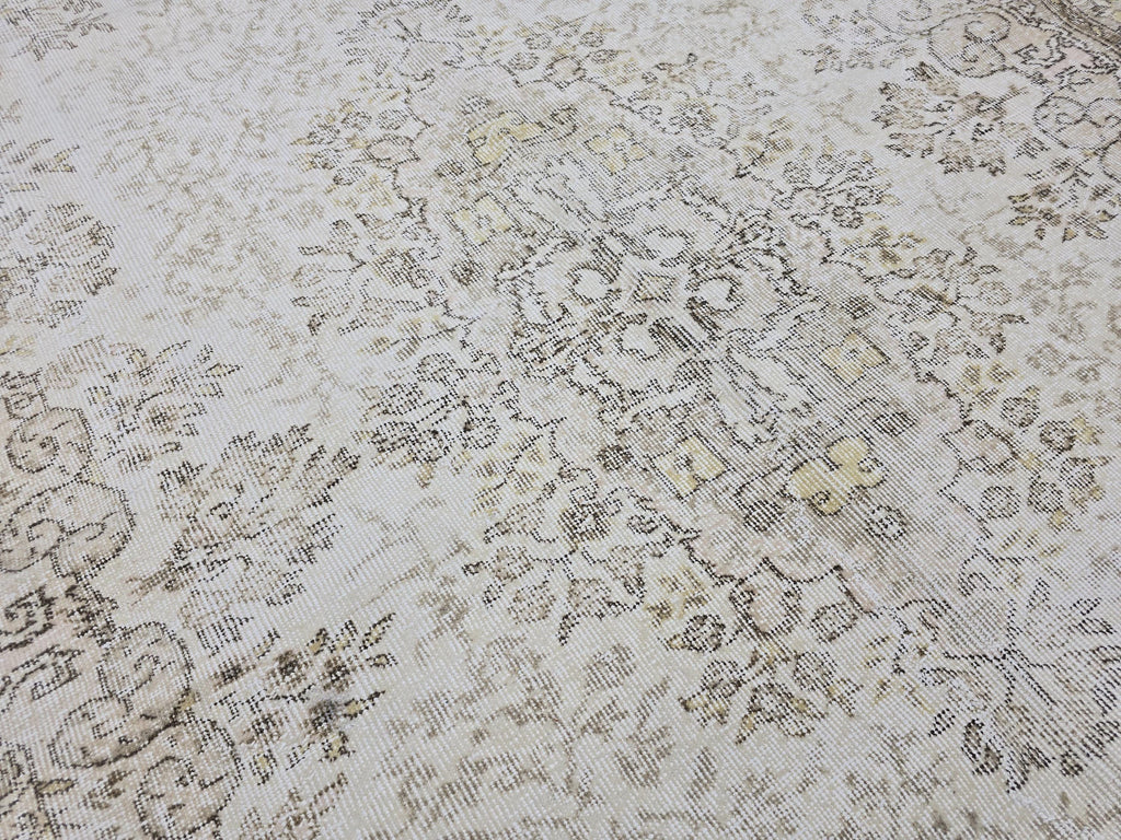 Vintage Turkish Oushak Rug: 6.5x9.5 ft, Beige Wool Floral Carpet