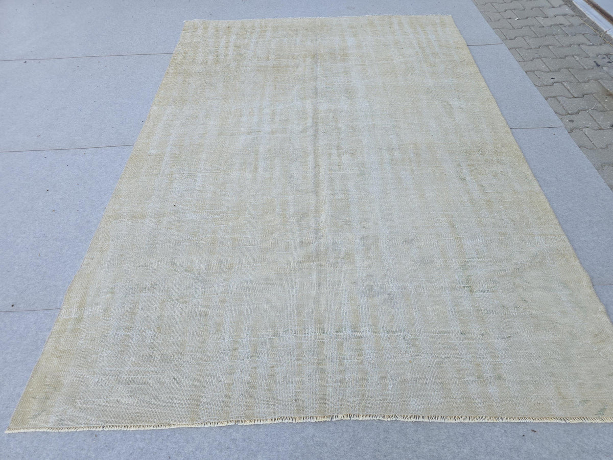 6x9 Neutral Vintage Turkish Oushak Rug: 6x9 Wool Bedroom Rug