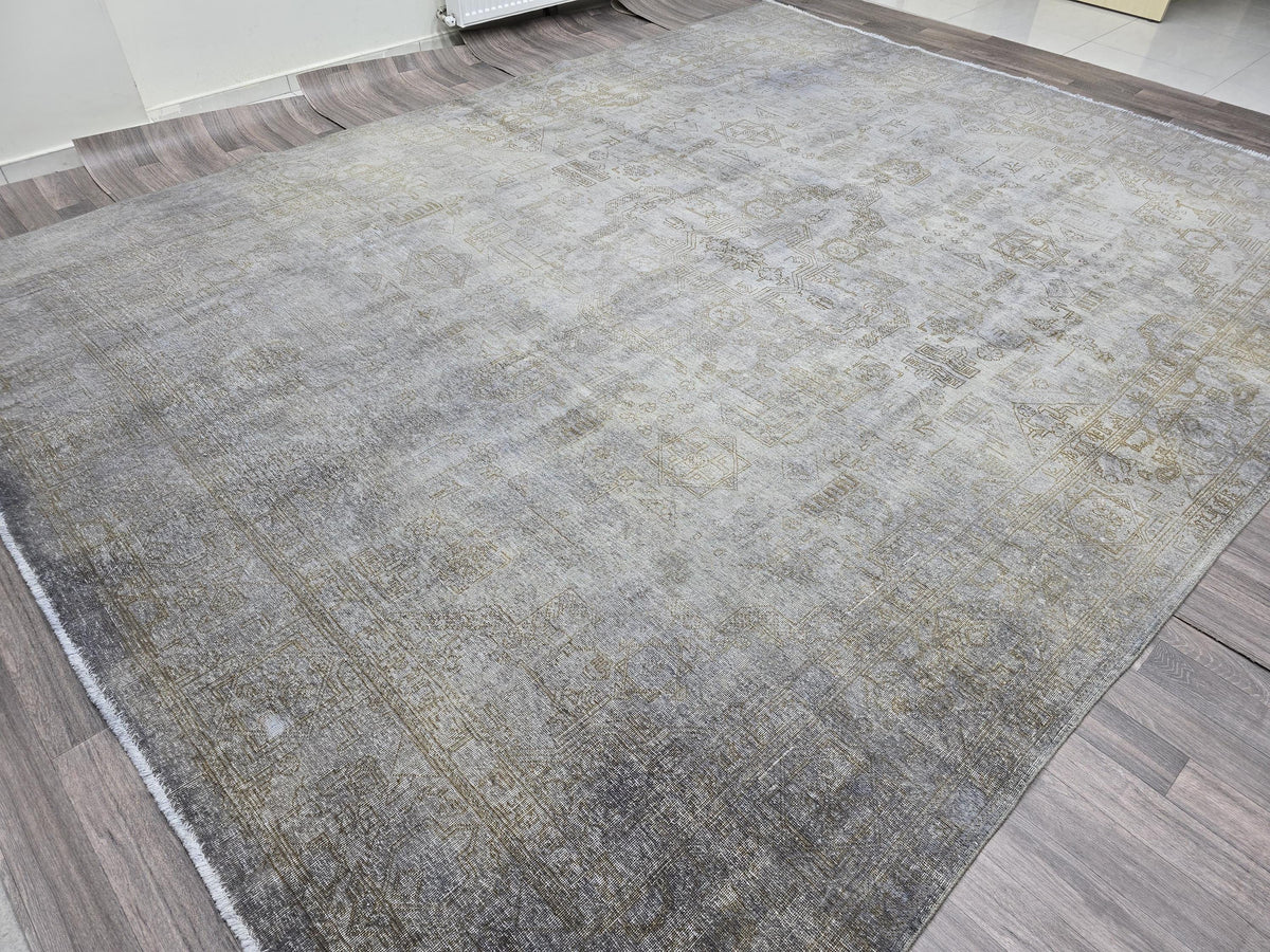 Hand-Knotted Wool Turkish Oushak Rug: 10x12 Overdyed Gray