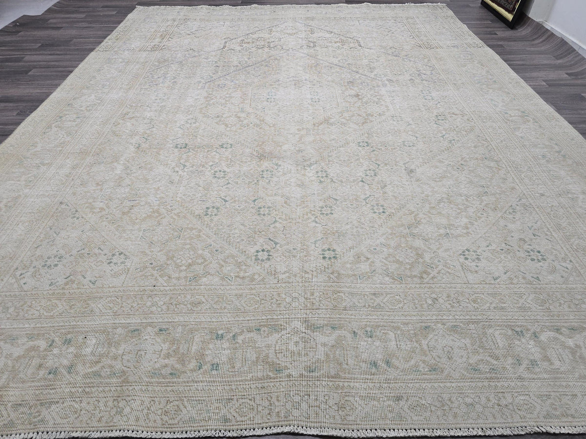 Hand Knotted Wool Oushak Rug: 9x13 Vintage Turkish Area Rug
