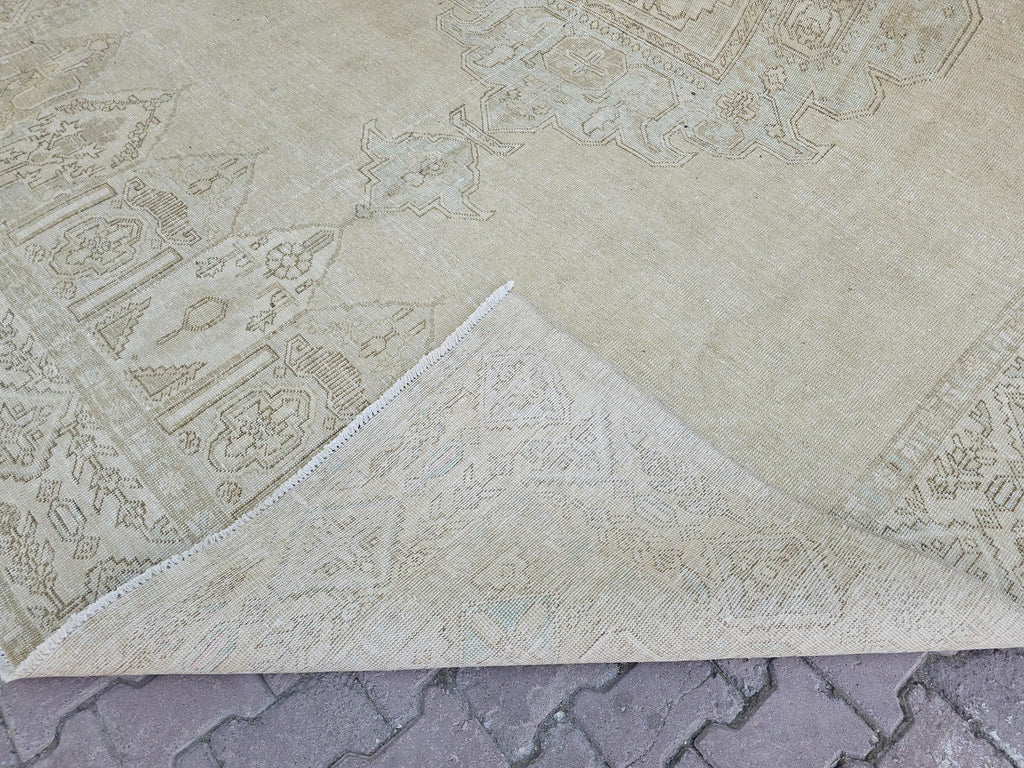 9x12 Hand-Knotted Wool Anatolian Rug: Neutral Beige & Ivory