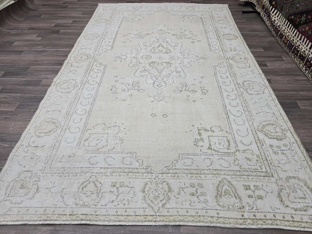 Vintage Oushak Rug 6x10: Handknotted Wool Turkish Carpet