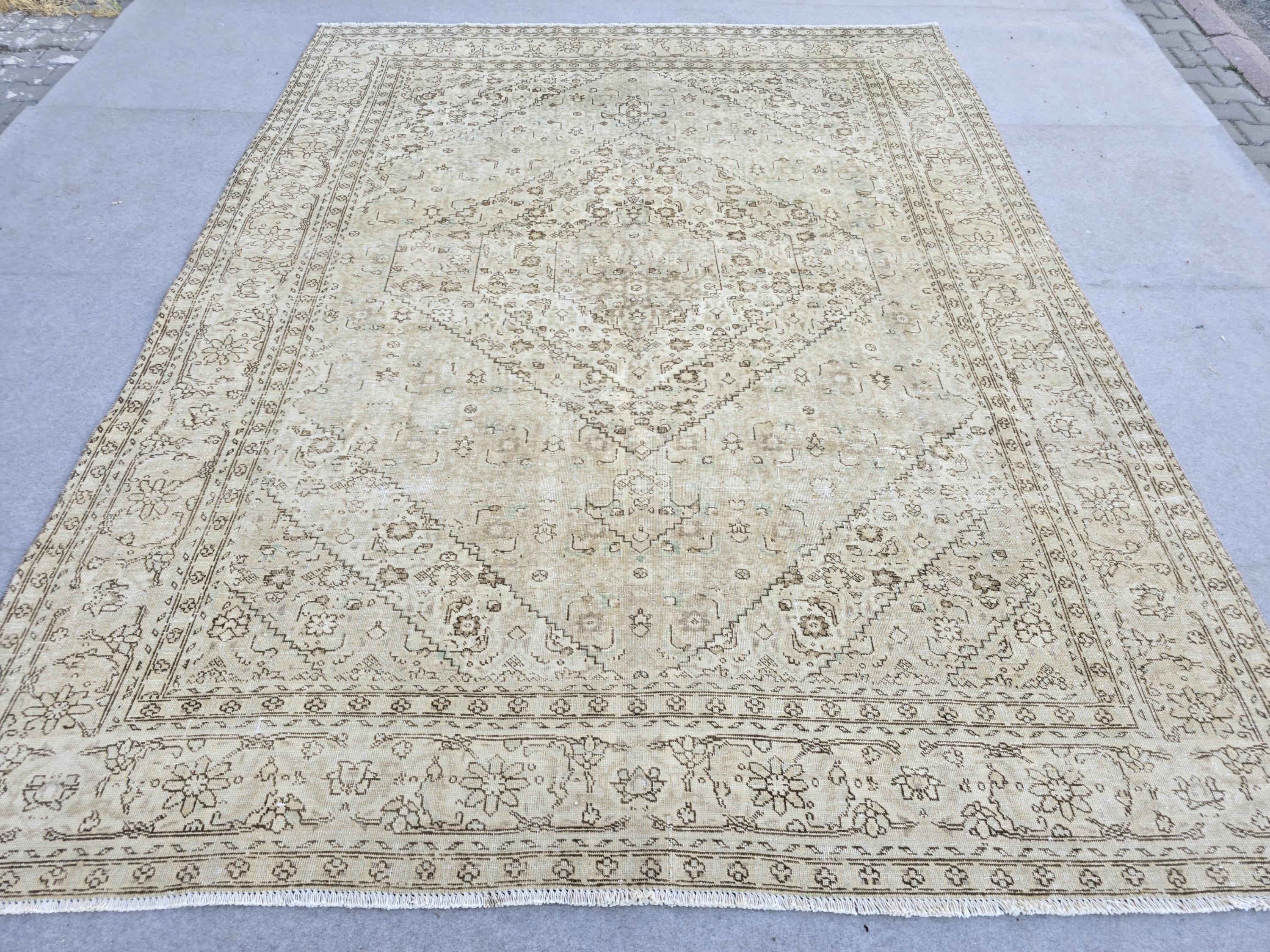 Vintage Turkish Rug 8x10, Neutral Muted Area Rug, Faded Beige Oushak Rug, Large Living Room Rug, Oversized Handmade Wool Rug