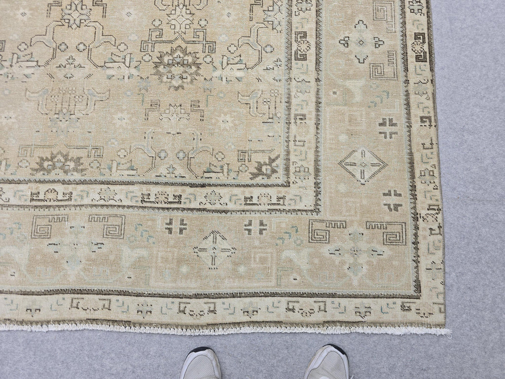 Oushak Rug 9x13 Faded Neutral Vintage Turkish Carpet Hand Woven Distressed Area Rug