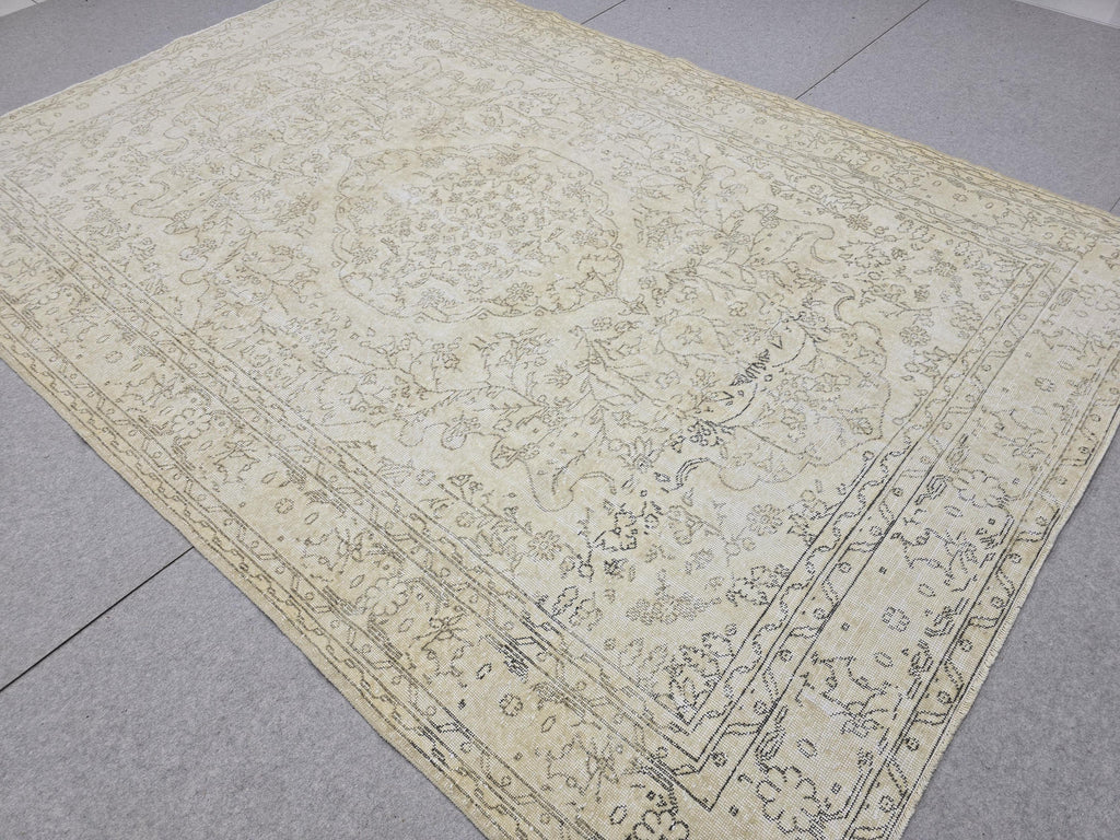 Vintage Turkish Oushak Rug 7x10, Cream Floral Wool Carpet