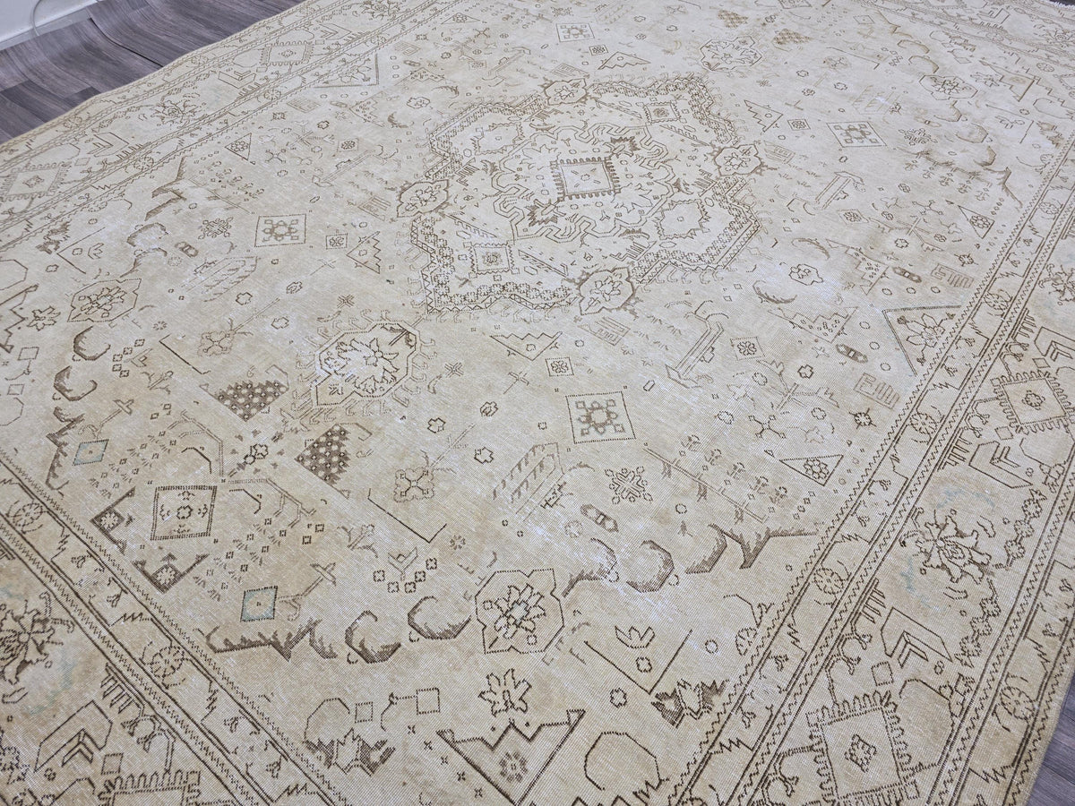 Oversized Turkish Oushak Rug: 9.65 x 12.6 Beige Medallion Wool Carpet