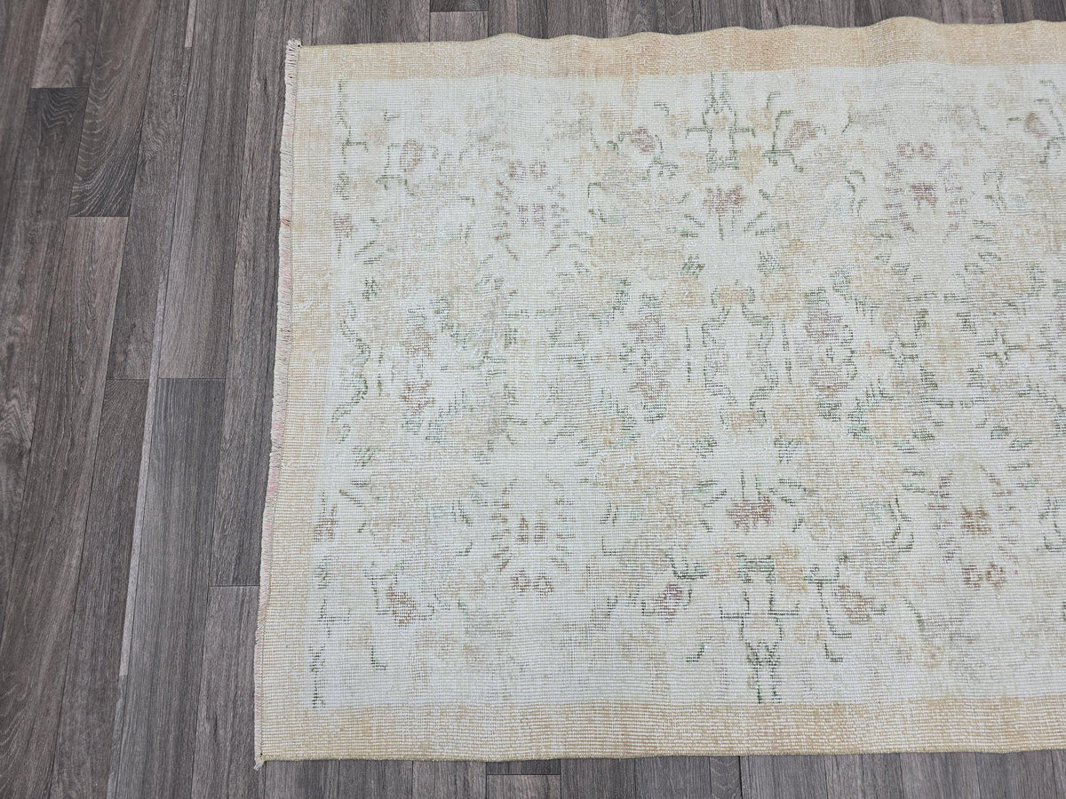 4x6 Vintage Turkish Oushak Rug: Hand-Knotted Wool, Cream Beige Floral