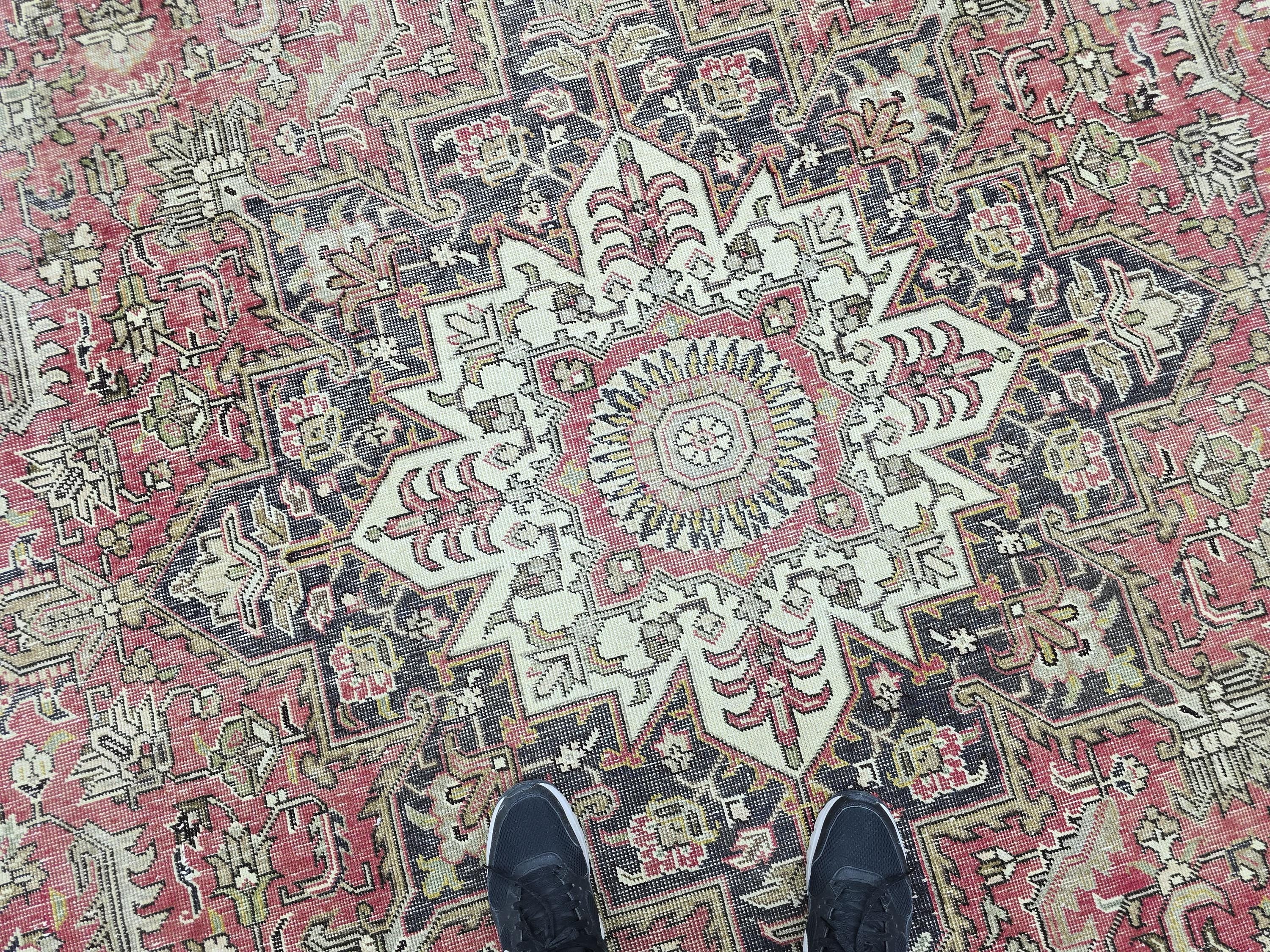 Vintage Hand-Knotted Wool Rug, Red Medallion Turkish Carpet, 9x13 Living Room Area Rug