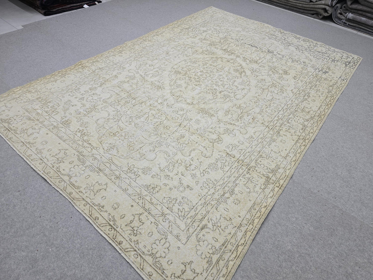 Vintage Turkish Oushak Rug 7x10, Cream Floral Wool Carpet