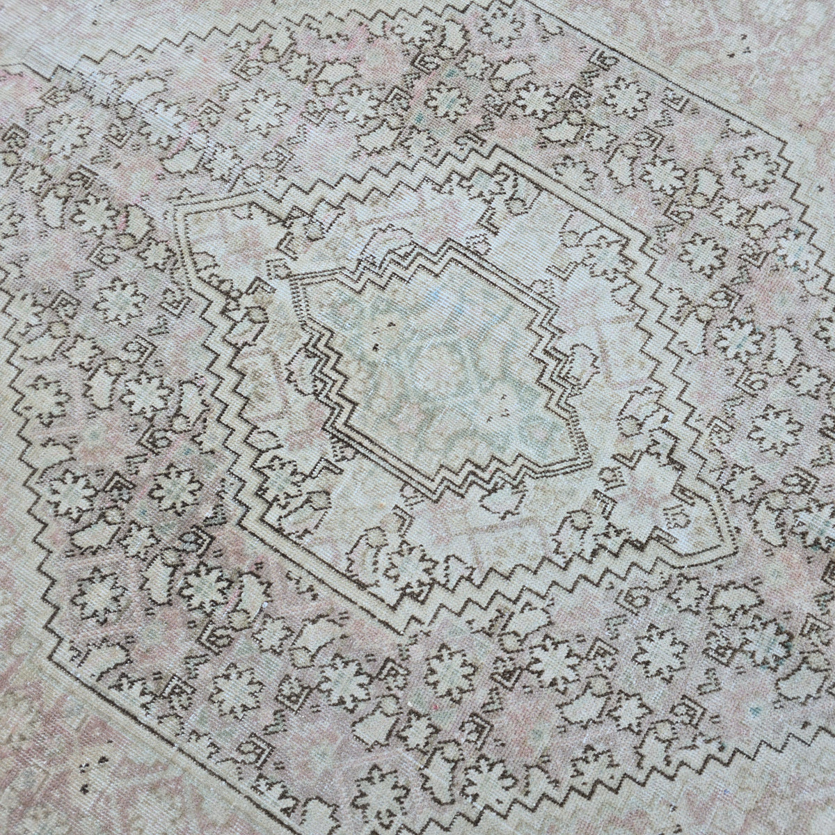 8x10 Pink Oushak Rug: Hand-Knotted Vintage Turkish Wool Carpet
