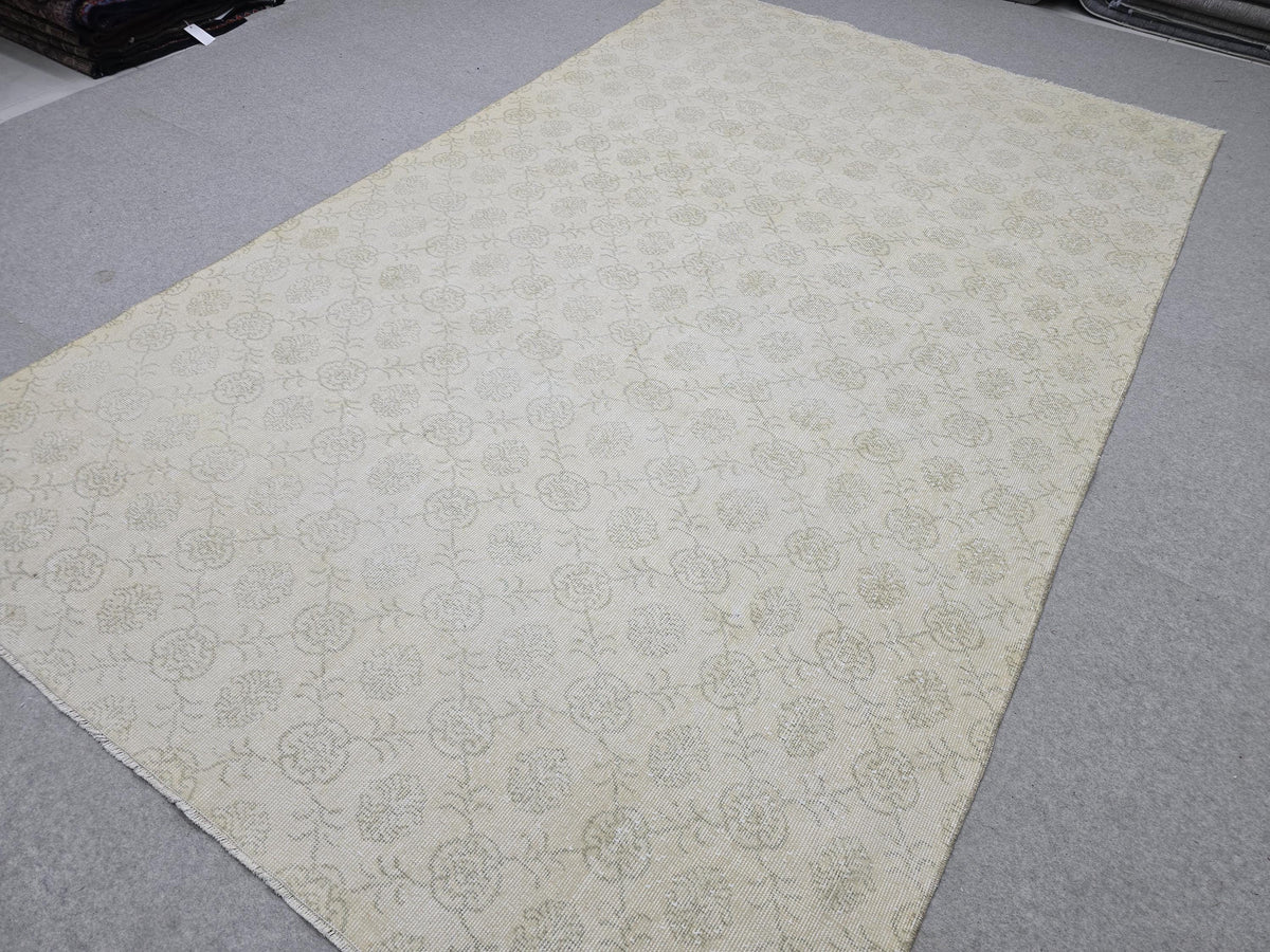 7x11 Vintage Turkish Oushak Rug, Handknotted Ivory Floral Wool Carpet