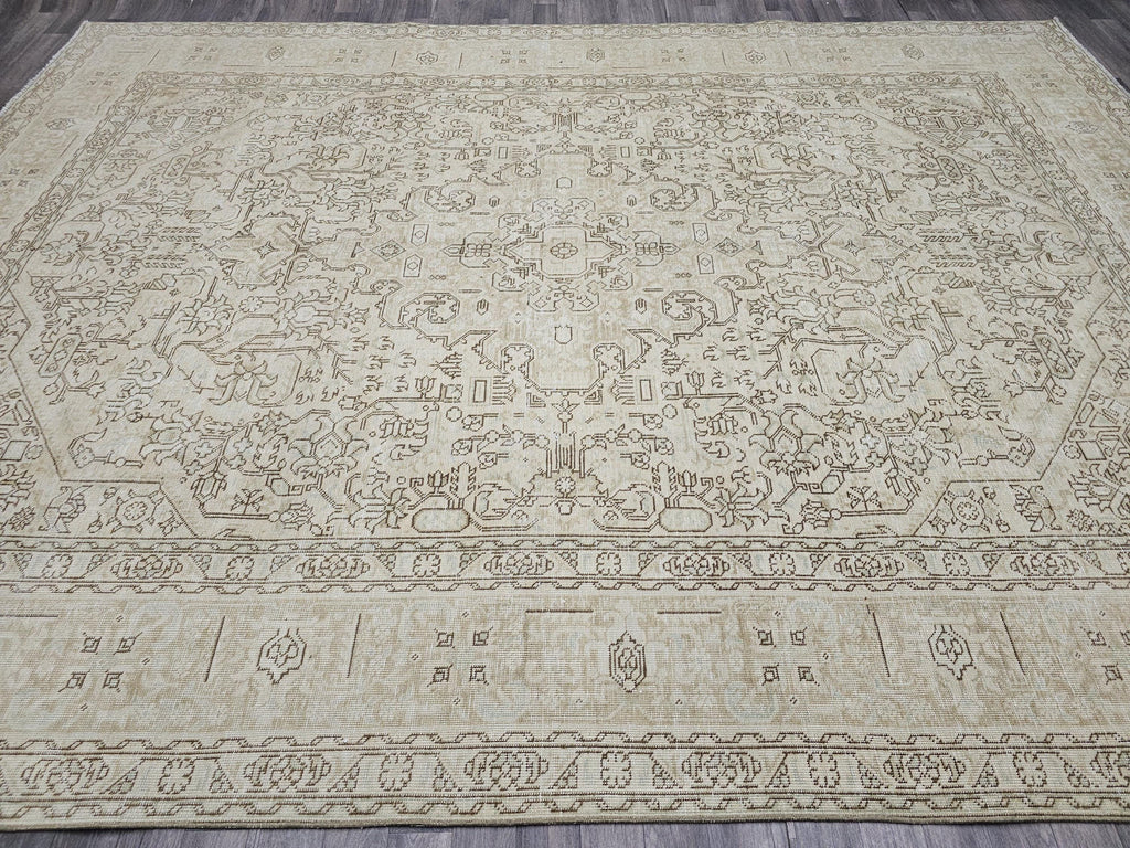 9.5x12.5 Vintage Oushak Rug: Hand-Knotted Distressed Wool