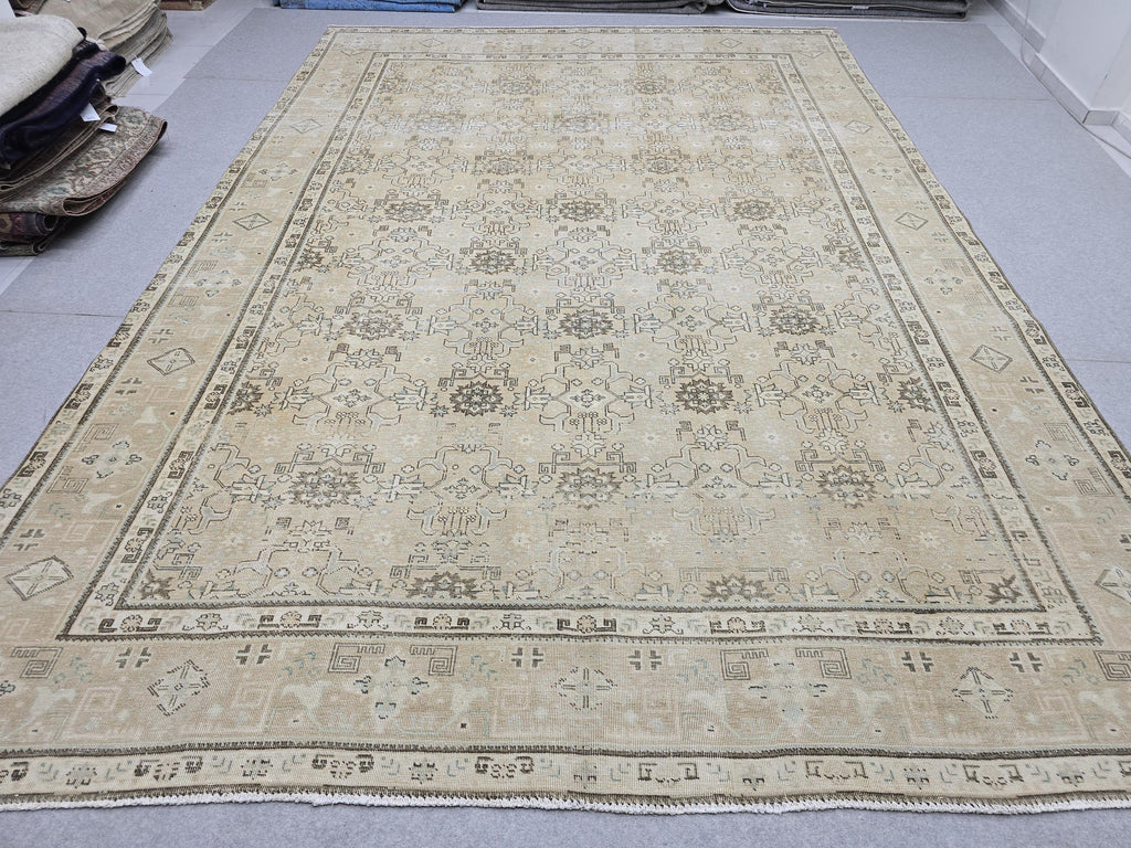 Oushak Rug 9x13 Faded Neutral Vintage Turkish Carpet Hand Woven Distressed Area Rug