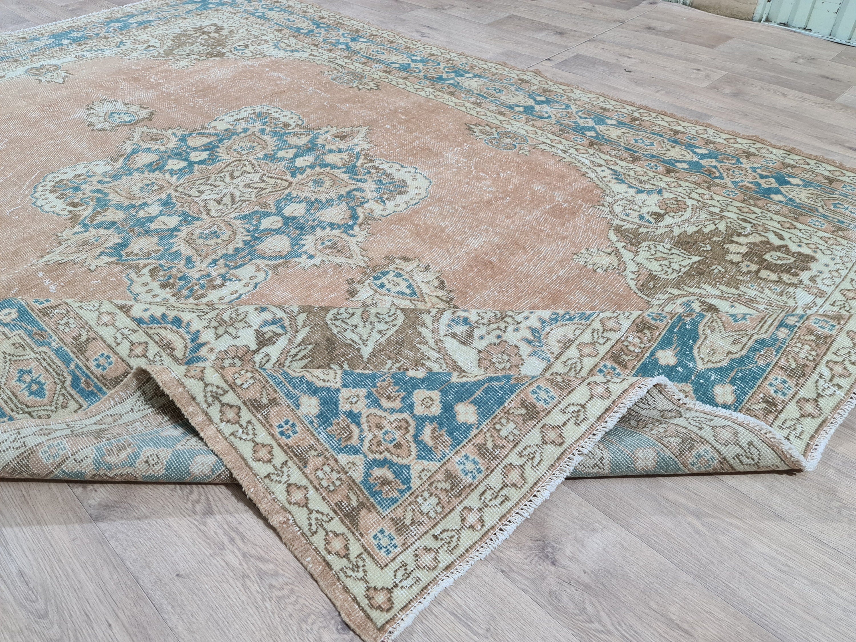 Large Vintage Hand-Knotted Turkish Oushak Wool Rug (7.2 x 10.5 ft)