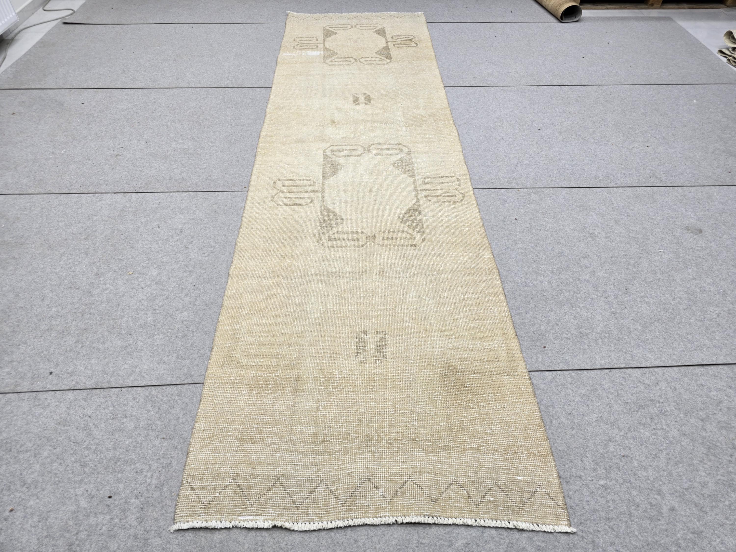 Antique Turkish Runner Rug 3x10, Camel Tribal Hallway Runner, Twin Medallion Wool Kitchen Runner, Boho Foyer Rug for Farmhouse Decor