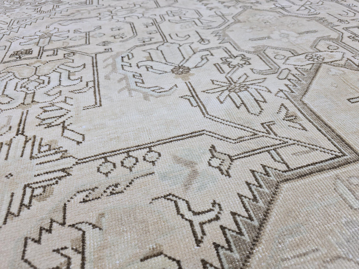 Large Vintage Turkish Oushak Rug: Handwoven Wool, Beige Geometric Medallion (9.7 x 12.25 ft)