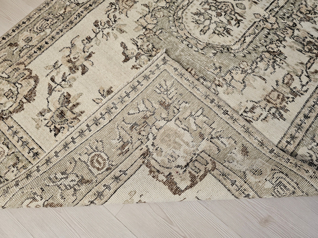 4x8 Oushak Rug: 4.5x8.25 ft, Vintage Turkish Rug - Hand Knotted Oriental Small Area Rug for Office and Under bed