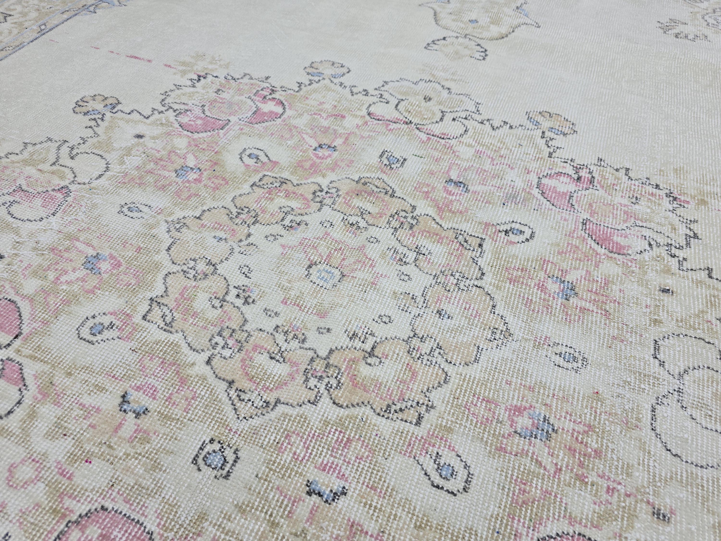 Turkish Rug 7x10 Vintage Cream Wool Area Rug Muted Pink Oushak Living Room Carpet