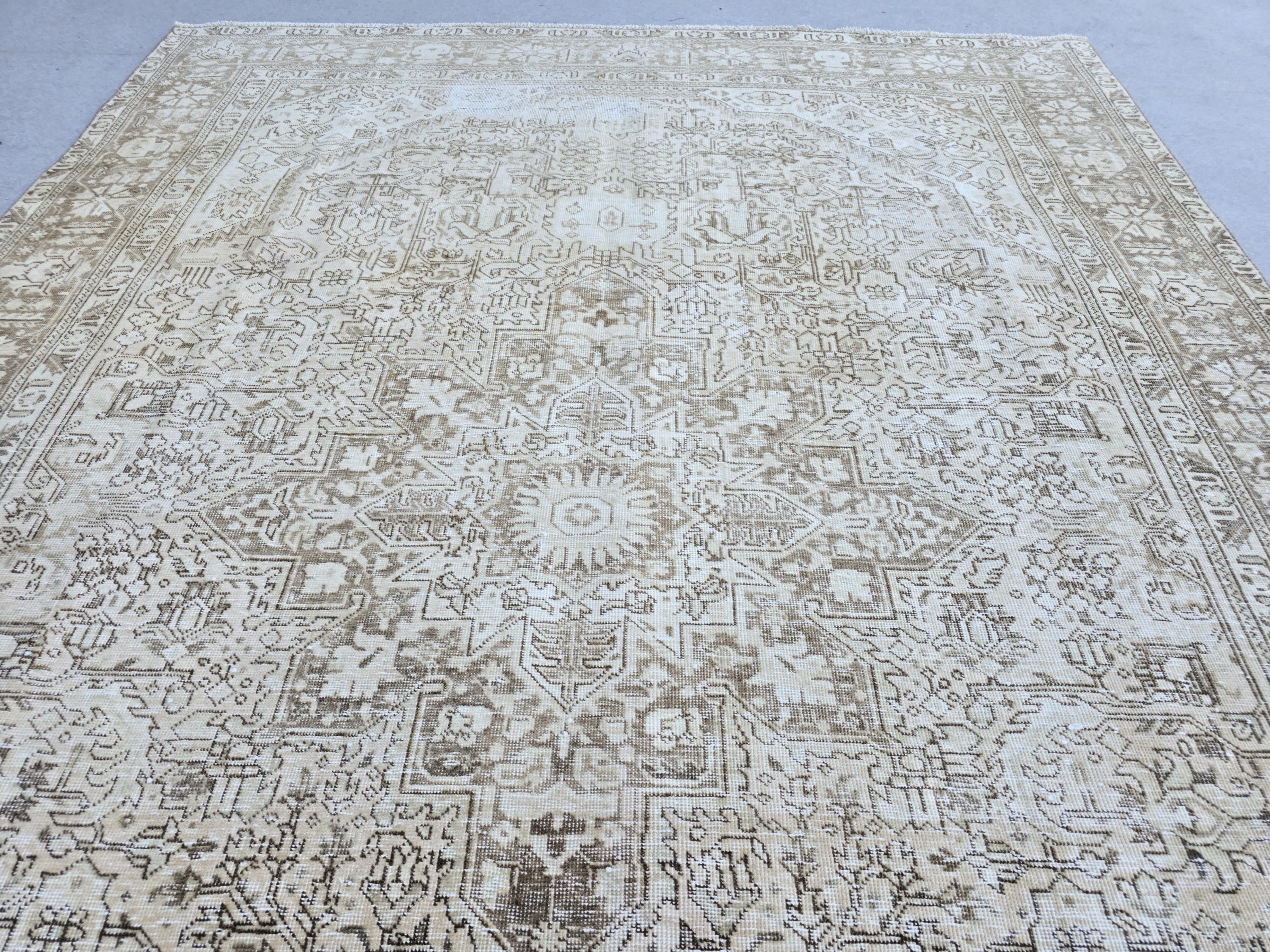 Turkish Rug 8x11, Mushroom Taupe Wool Area Rug, Star Medallion Heriz Style Carpet for Living Room, Dining Room, Bedroom, Boho Decor