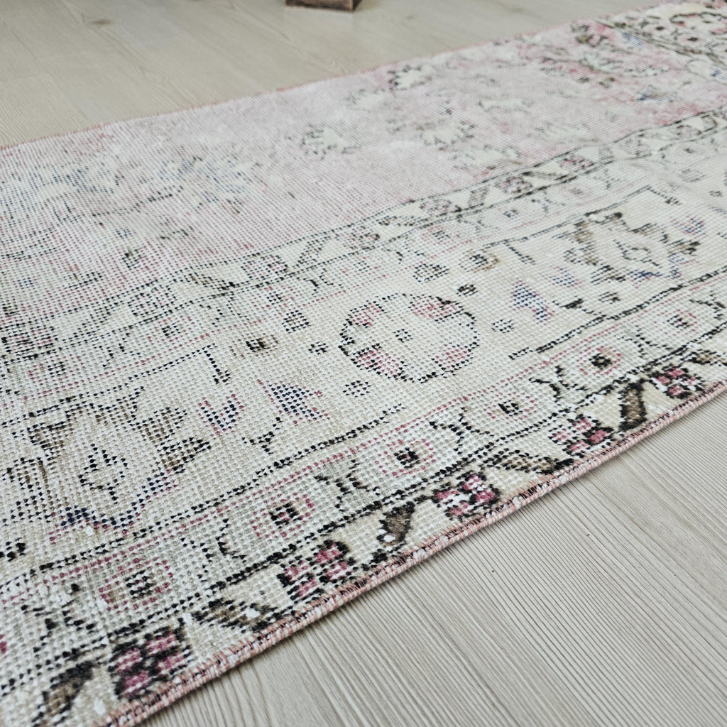 Vintage Turkish Runner Rug: Hand-Knotted Wool Boho Hallway Rug (2x9 Feet)