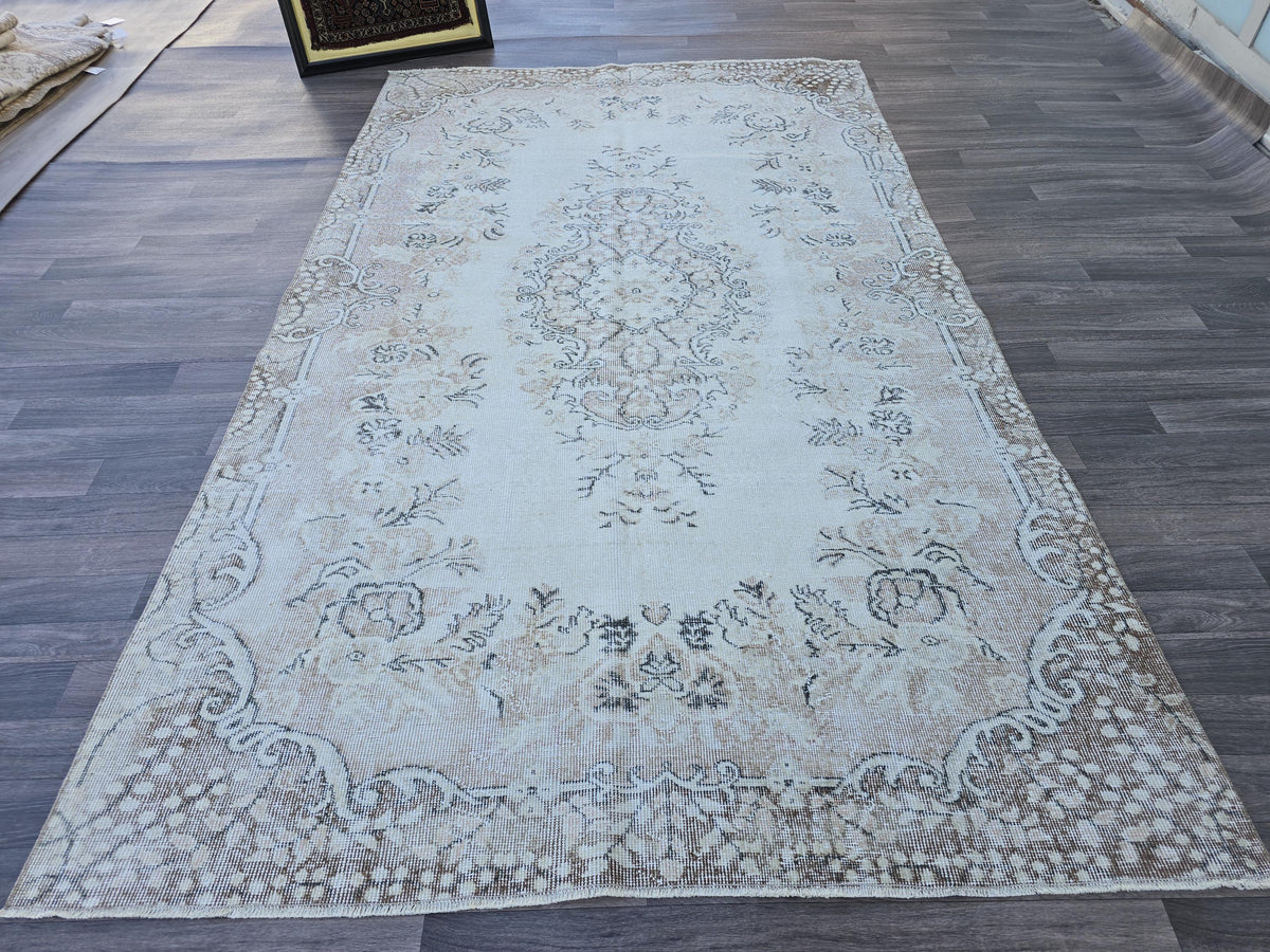 6x9 Vintage Turkish Rug Pink Cream Brown Neutral Colors Handmade //5.60x9.25 feet