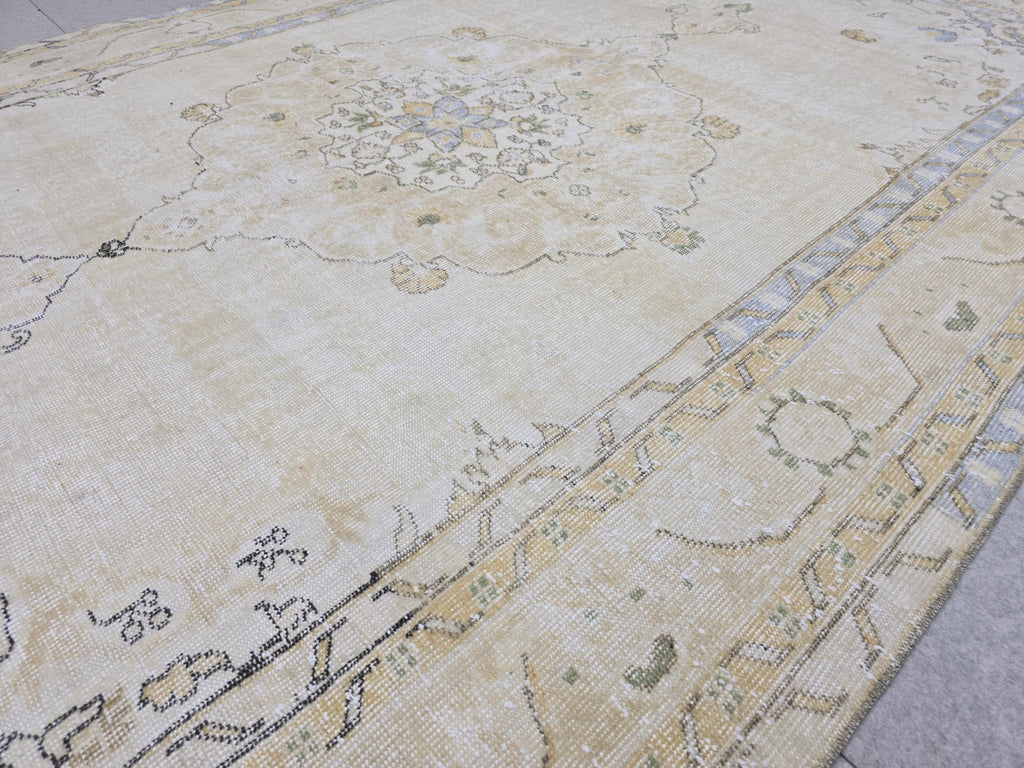 Vintage Turkish Oushak Rug 7x10, Cream Floral Wool Carpet