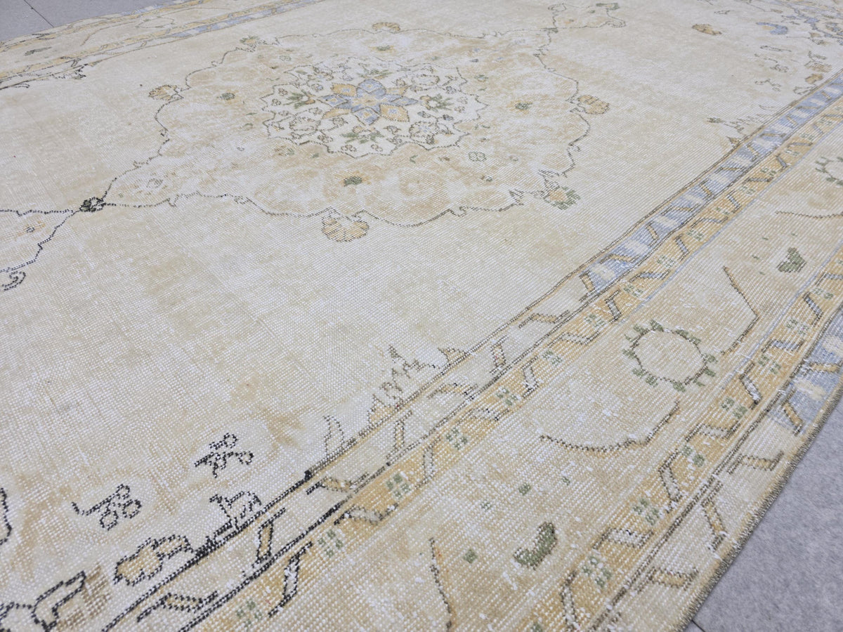 Vintage Turkish Oushak Rug 7x10, Cream Floral Wool Carpet