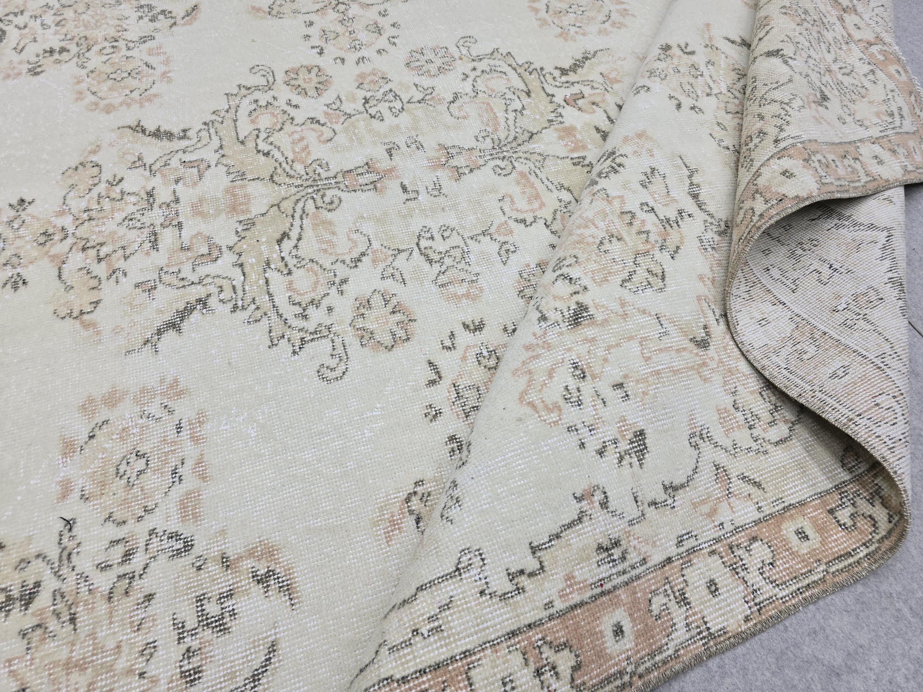 Floral Anatolian Style Rug 7x10, Handwoven Wool Vintage Carpet
