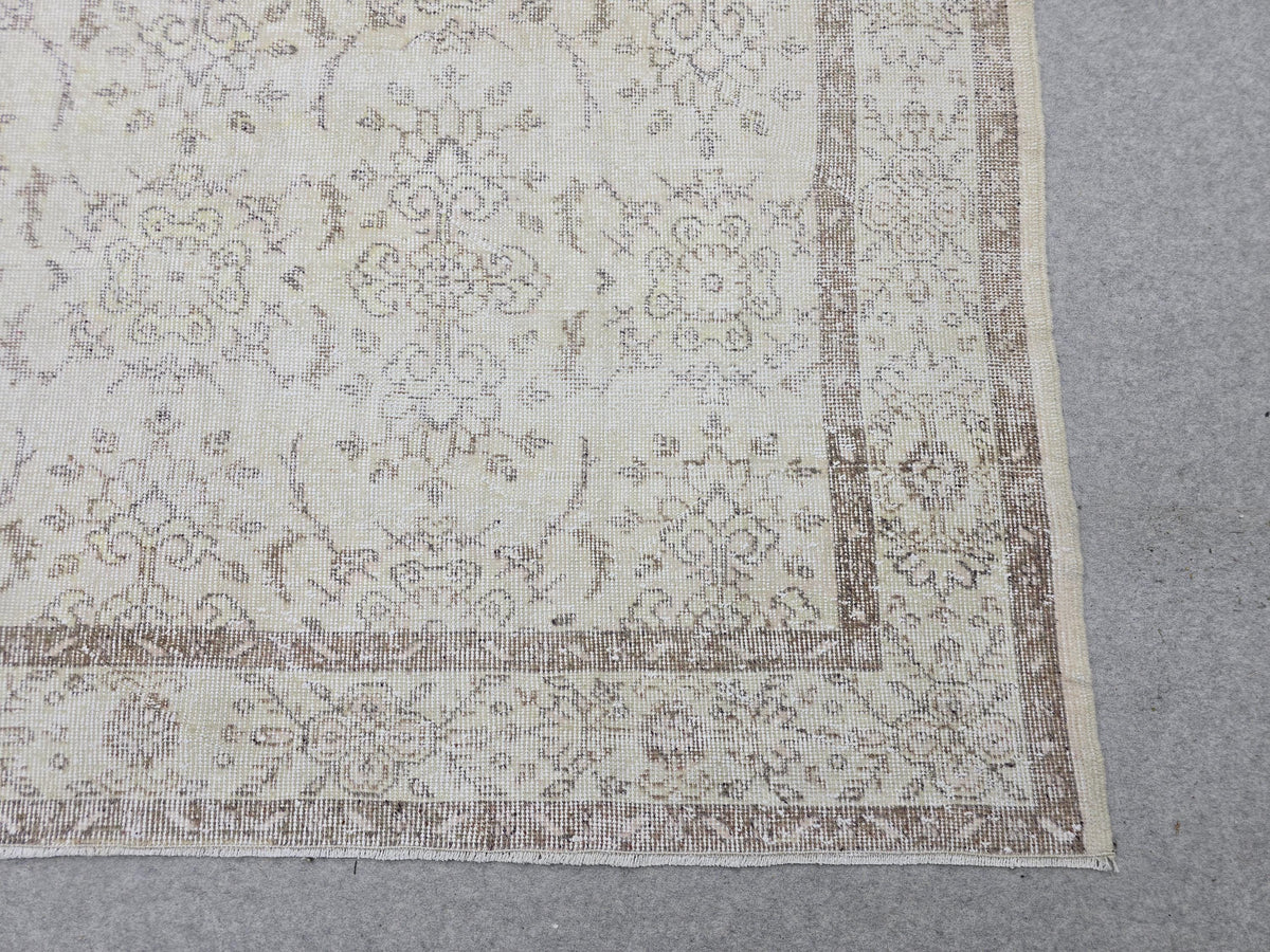 Vintage Rug 6x10, Cream Brown Floral Handknotted Wool Carpet, Muted Oushak Style Neutral Turkish Area Rug for Bedroom Scandinavian Decor