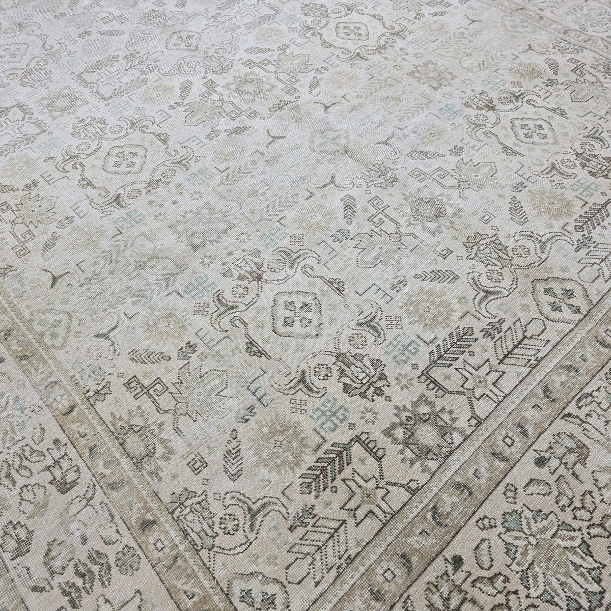 9x13 Antique Oushak Rug – 9.40x12.65 feet Turkish Wool Rug Hand Knotted - Large Vintage Area Rug