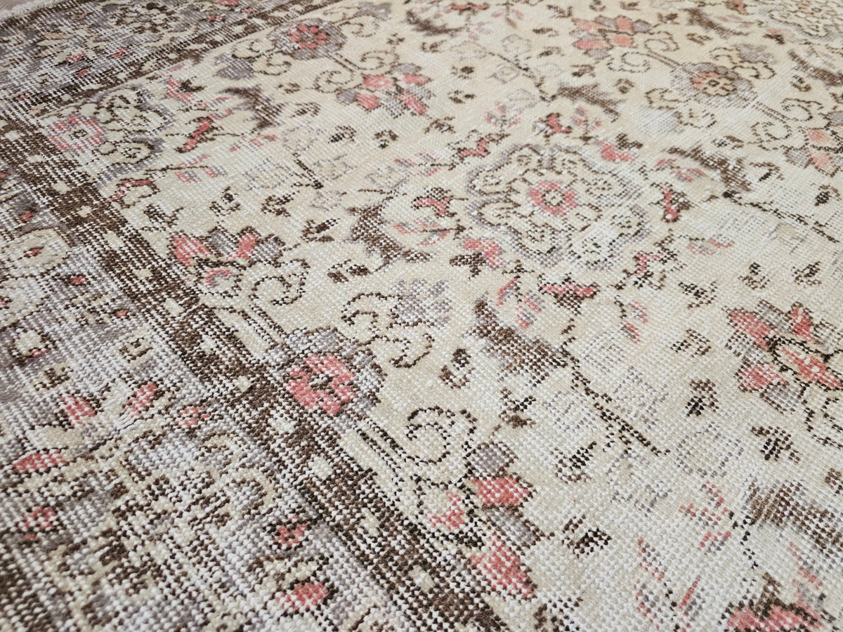 5x8 Vintage Turkish Oushak Rug: Neutral Floral Boho Decor