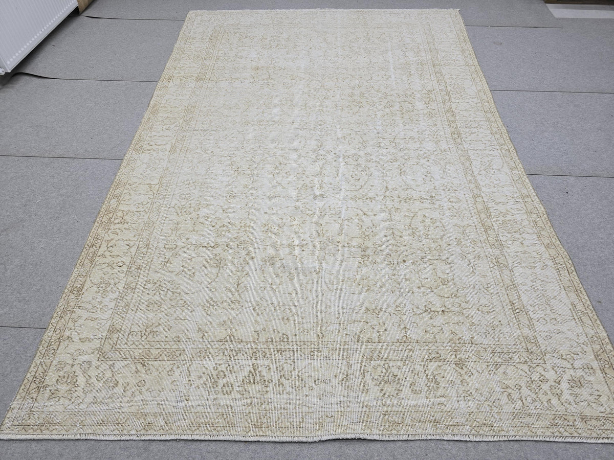 6x10 Vintage Turkish Oushak Rug: Hand-Knotted Wool, Neutral Beige