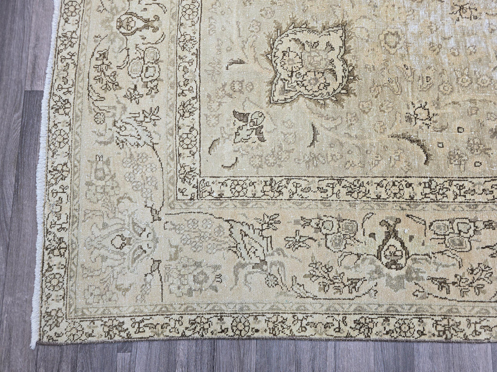 Oversize Oushak Wool Rug 10x13: Vintage Turkish Area Rug