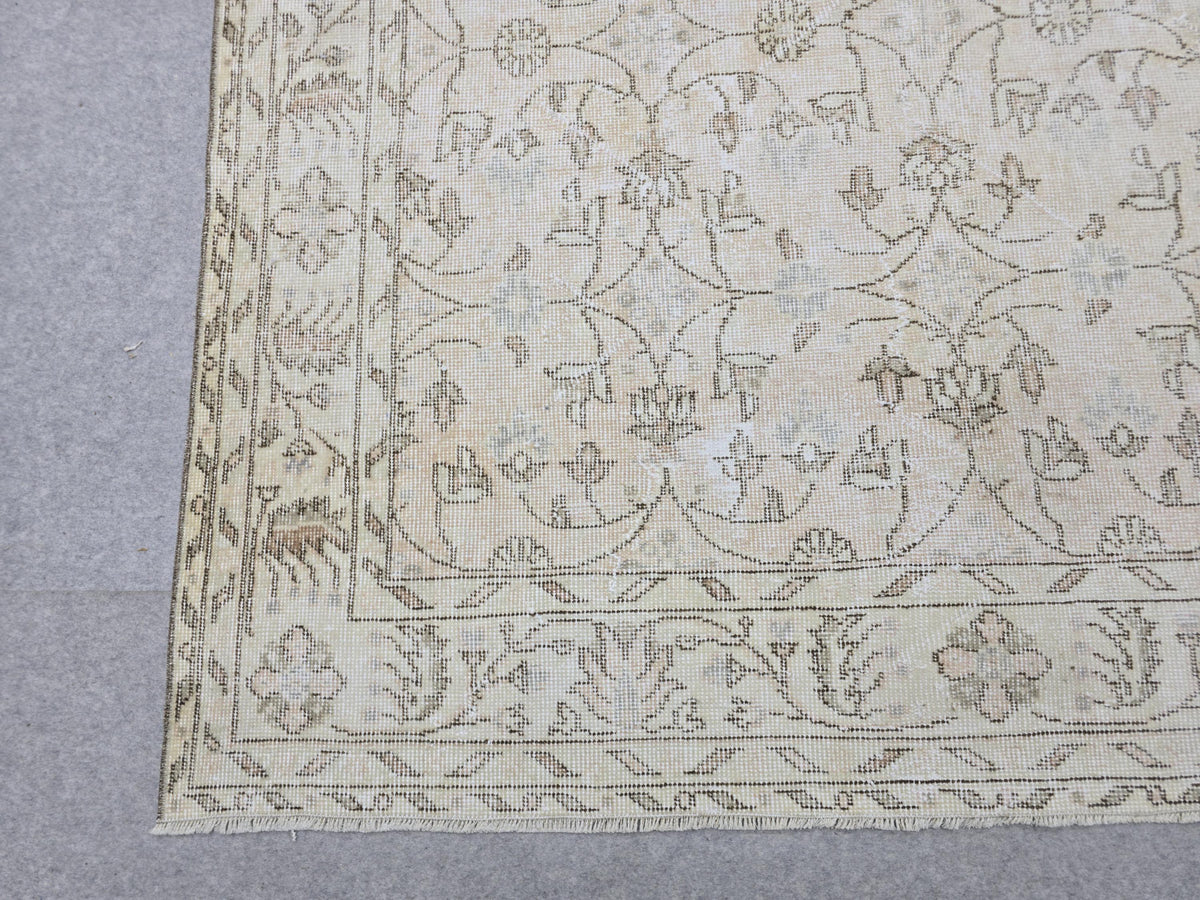 Vintage Rug 6x10 Neutral Beige Floral, Hand Knotted Turkish Area Carpet for Living Room Decor