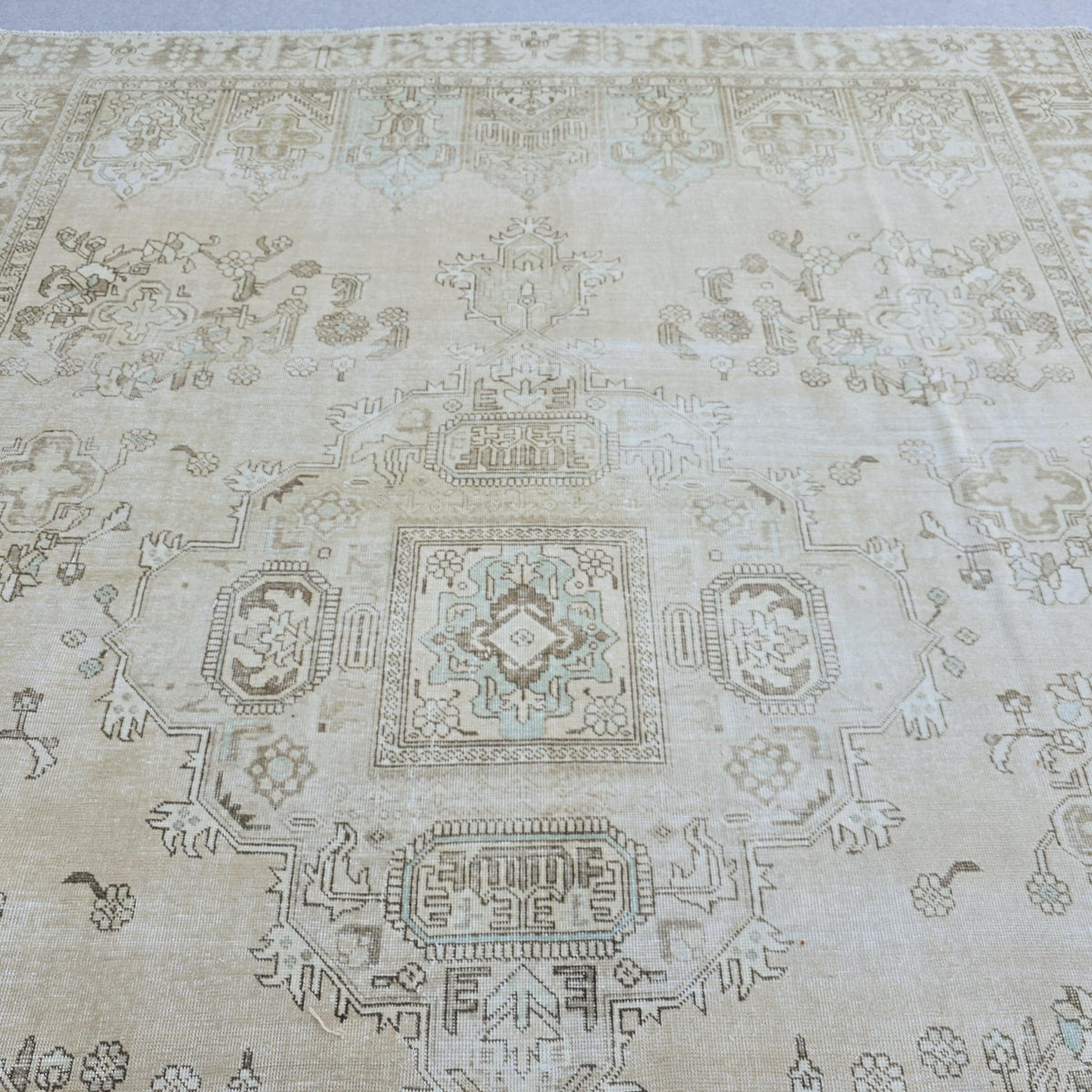 Vintage Rug 9x12 : Neutral Turkish Oushak Area rug /9.50x11.80 feet
