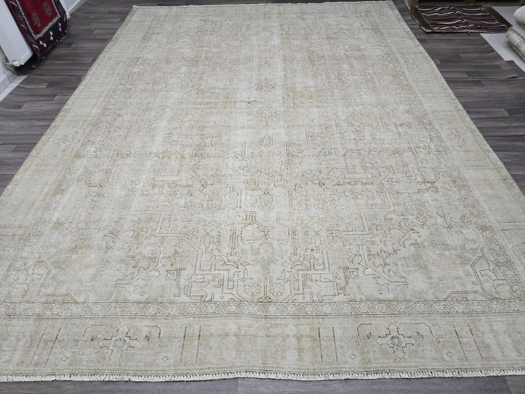 Oushak Rug 9x12 Neutral Hand Knotted Vintage Oversize Turkish Rug Geometric // 9.50x12.50 feet