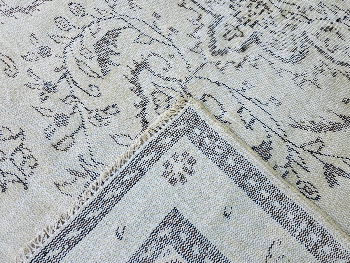 6x9 Vintage Turkish Oushak Rug: Hand-Knotted Wool Area Rug