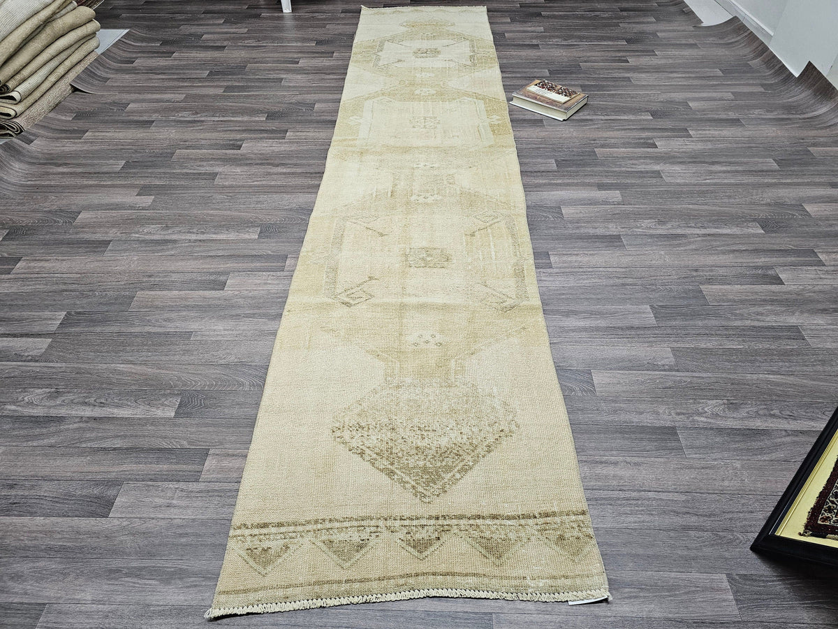 Vintage Oushak Wool Runner: Hand-Knotted Turkish Rug (2.95x13.35 ft)
