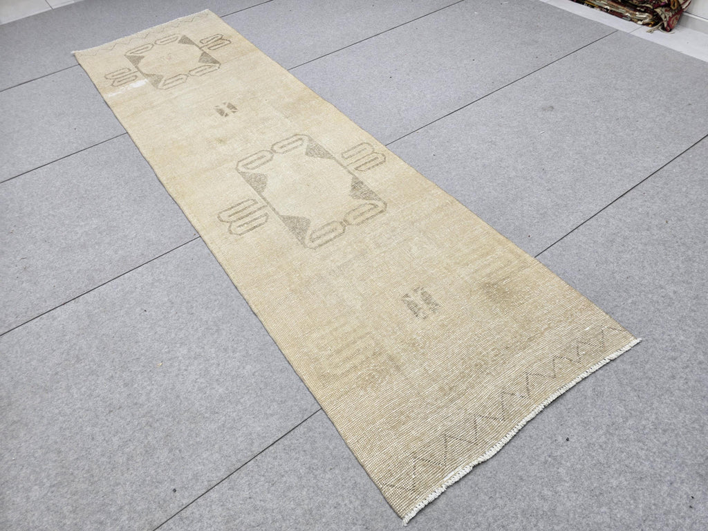 Antique Turkish Runner Rug 3x10, Camel Tribal Hallway Runner, Twin Medallion Wool Kitchen Runner, Boho Foyer Rug for Farmhouse Decor